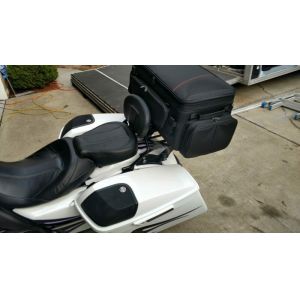 White Harley Davidson with RickRak for King HD Two-Up Detachable Luggage Rack