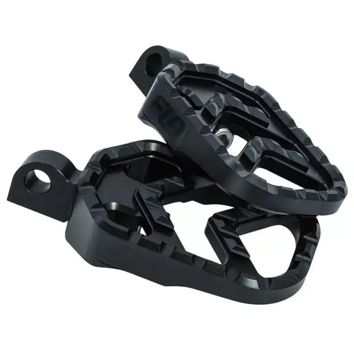 Flo Motorsports® Savage Series Foot Pegs for Harley Davidson M8